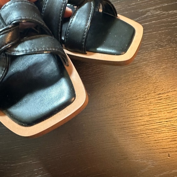 Vince Camuto Leather Slide Sandals Barcellen Black 7 - Picture 3 of 6